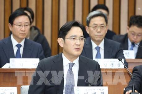 Tòa án bác bỏ lệnh bắt giữ lãnh đạo tập đoàn Samsung