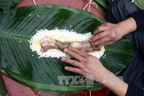 Nhộn nhịp làng bánh chưng ngày Tết