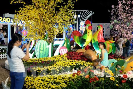 Cẩn thận với nạn móc túi diễn ra tại đường hoa Nguyễn Huệ