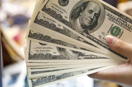 Đồng USD giảm giá mạnh phiên 23/1