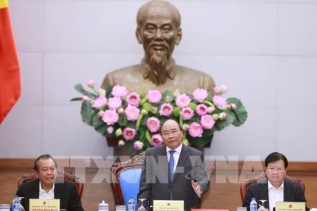 Thủ tướng Nguyễn Xuân Phúc: Không để ùn tắc khiến người dân không kịp về quê đón Tết 