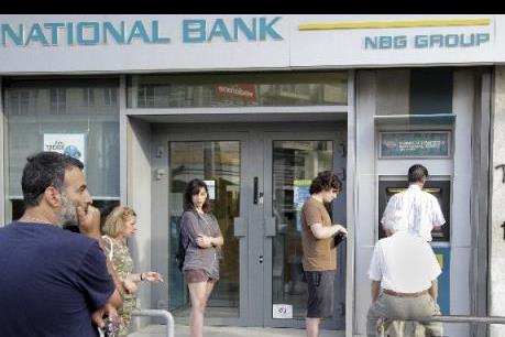 Người dân Hy Lạp bán tiền vàng để ứng phó với khủng hoảng