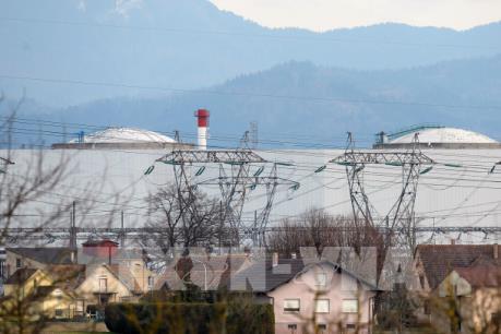 Đức chính thức chấm dứt hoạt động 3 nhà máy điện hạt nhân