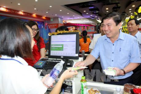 Tp. Hồ Chí Minh giảm mạnh giá hàng hóa cho người thu nhập thấp