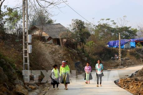 Thái Nguyên đưa điện về các thôn bản