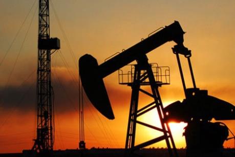 Giá dầu giảm do dự trữ dầu của Mỹ tăng