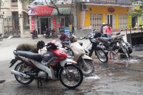 Nhộn nhịp dịch vụ làm mới ngày cận Tết