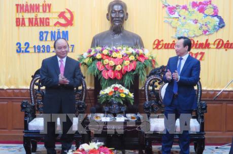 Thủ tướng đến thăm và chúc Tết Đảng bộ, chính quyền và nhân dân Đà Nẵng