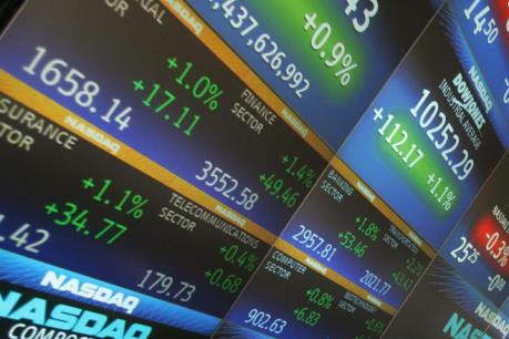 Chỉ số Dow Jones rời mốc 20.000 điểm