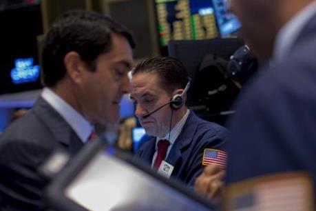 Chứng khoán thế giới khởi đầu tháng 2 trong sắc xanh