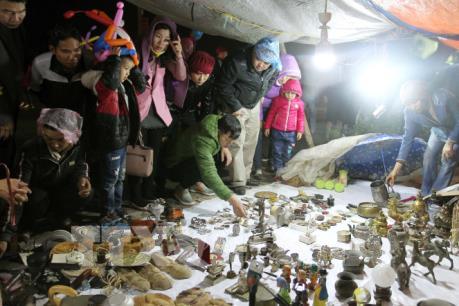 Độc đáo chợ Viềng - phiên chợ cầu may mỗi năm chỉ họp một lần