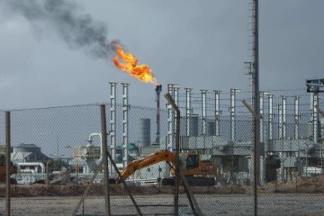 Giá dầu Brent có tuần tăng mạnh đầu tiên trong hơn 4 tuần qua