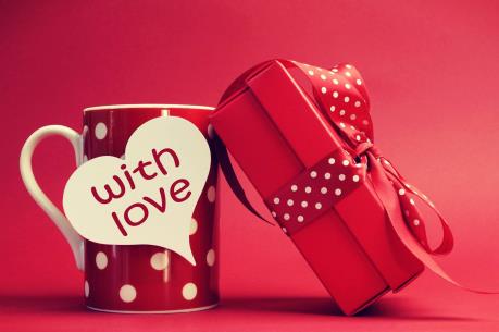 Chọn quà cho bạn gái dịp Valentine này