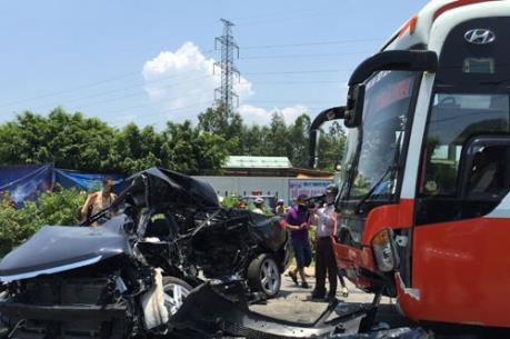 Tổng cục Đường bộ yêu cầu kiểm tra hoạt động HTX xe khách Trung Nam