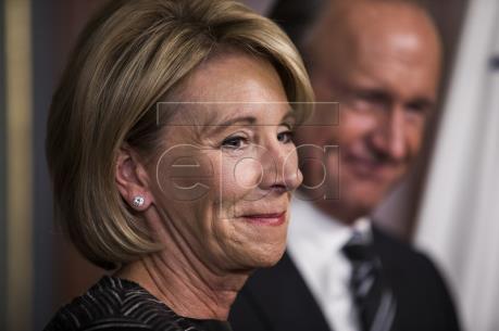 Thượng viện Mỹ phê chuẩn bà Betsy DeVos làm Bộ trưởng Giáo dục