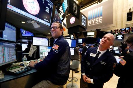 Chỉ số Nasdaq lập kỷ lục mới