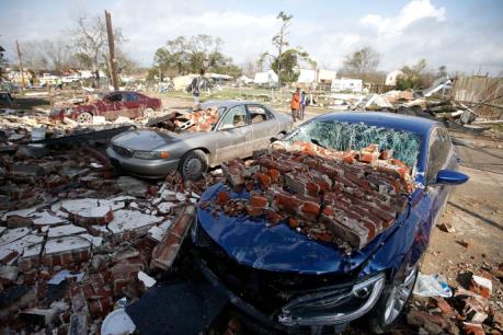 Bão lớn gây thiệt hại nặng tại Mỹ và Canada