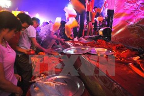 Hành vi tranh cướp lộc làm biến dạng các giá trị truyền thống của lễ hội