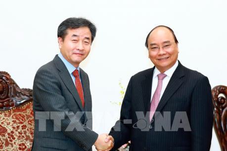 Thủ tướng Nguyễn Xuân Phúc tiếp Chủ tịch Hãng thông tấn Hàn Quốc Yonhap