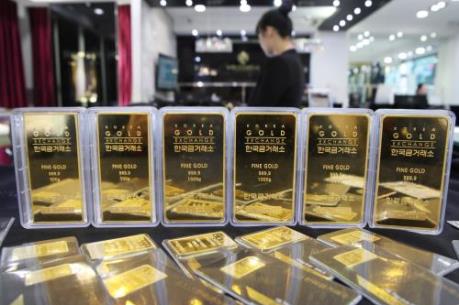 Giá vàng châu Á 16/2 đi lên nhờ đồng USD yếu