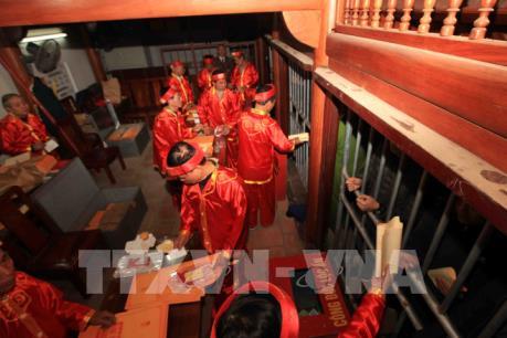 Hàng vạn du khách về dự Lễ hội khai ấn Đền Trần