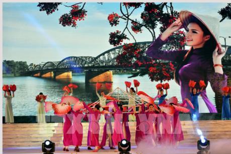 Tưng bừng khai mạc Năm Du lịch quốc gia 2017 Lào Cai - Tây Bắc