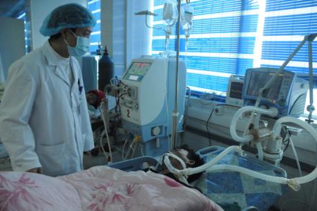 Vụ ngộ độc thực phẩm ở Lai Châu: Đã có kết quả kiểm nghiệm 3 mẫu rượu