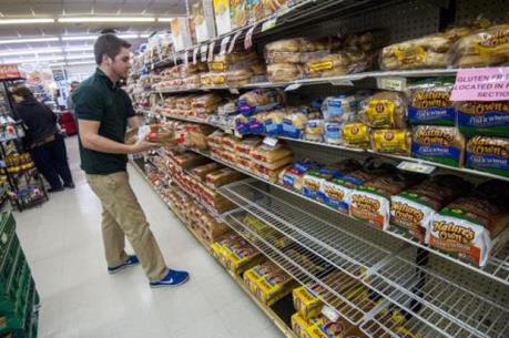 Chi tiêu tiêu dùng tại Anh tăng thấp nhất trong năm tháng