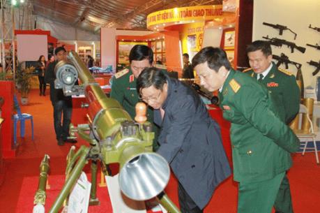 Khẩn trương xây dựng phương án tái cơ cấu các doanh nghiệp quốc phòng