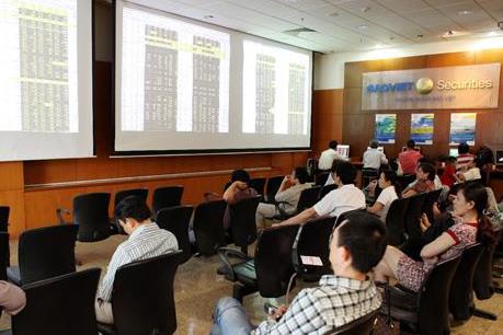 Chứng khoán ngày 22/3: Cuối phiên giao dịch 2 sàn giảm điểm