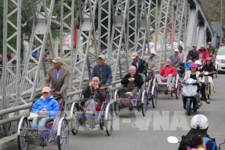 Hơn 3,2 triệu lượt khách quốc tế đến Việt Nam