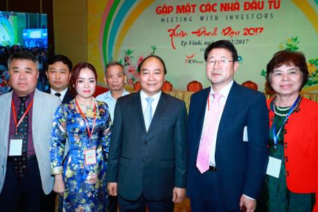 Thủ tướng Nguyễn Xuân Phúc: Các nhà đầu tư cần có chiến lược chung thủy với Nghệ An