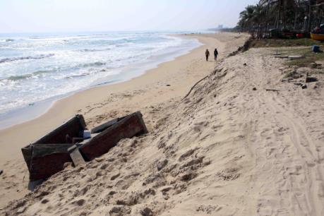 Đà Nẵng xử lý ô nhiễm cục bộ tại các cửa xả ven biển