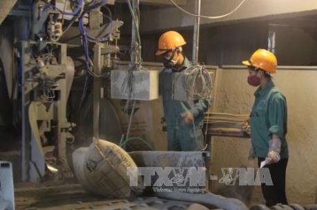 Giá nguyên, nhiên vật liệu nửa đầu tháng 2 ổn định