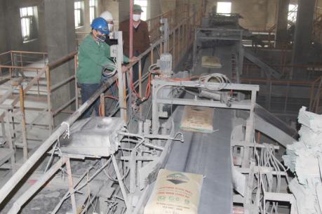 Chi phí xuất khẩu tăng, xi măng khó cạnh tranh về giá