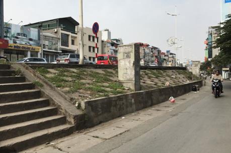 Cải tạo đê hữu sông Hồng phải đảm bảo không thay đổi cao trình và chức năng chống lũ