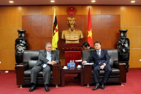 Việt Nam-Brunei đặt mục tiêu kim ngạch thương mại song phương 500 triệu USD