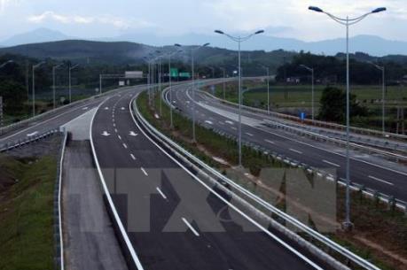 Chuẩn bị xây dựng đường bộ cao tốc Bắc - Nam