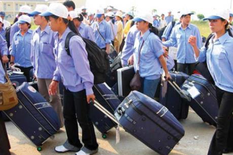 Thủ tướng yêu cầu báo cáo về thông tin "vượt rào" phí môi giới xuất khẩu lao động