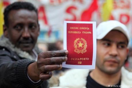 Italy mạnh tay xử lý vụ bê bối thị thực ở Iraq