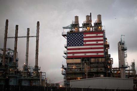 Giá dầu 1/3 giảm trước khi Mỹ công bố số liệu dự trữ dầu chính thức