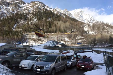 Lở tuyết ở vùng núi miền Bắc Italy, 3 người thiệt mạng