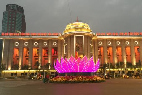 Tạo diện mạo mới cho đường phố Hà Nội vào các dịp lễ lớn