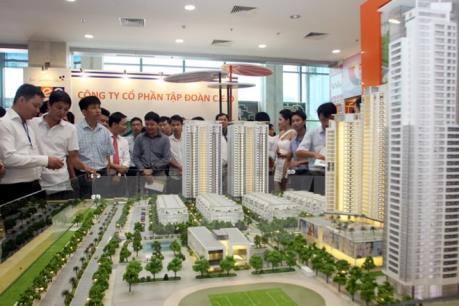 Tồn kho giảm chậm, giá bất động sản không biến động