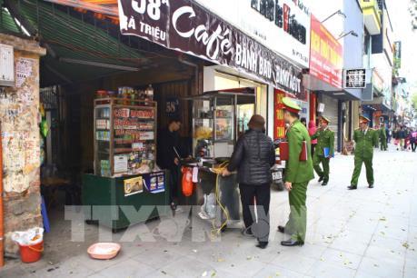 Tổng kết ngày đầu ra quân lập lại trật tự vỉa hè Hà Nội