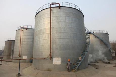 Giá dầu châu Á rơi xuống mức thấp nhất trong ba tháng qua