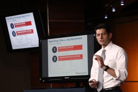 Tổng thống Trump để ngỏ khả năng sửa đổi dự luật bảo hiểm y tế 