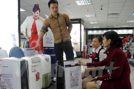 Máy sấy quần áo, hút ẩm không khí "lên ngôi" ngày mưa nồm ẩm