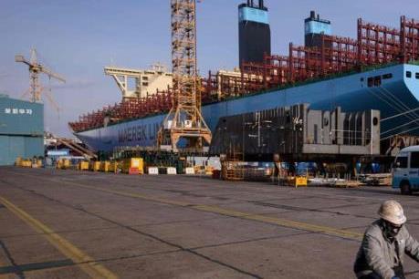 Tập đoàn đóng tàu Daewoo khủng hoảng tài chính