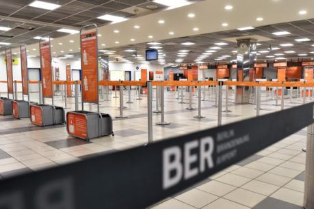 Đình công làm tê liệt hoạt động hàng không tại Berlin